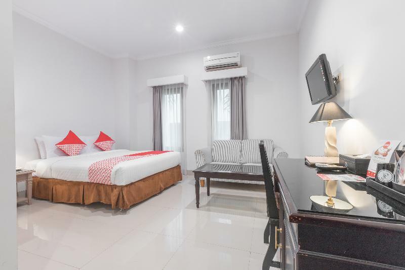 534 Sriwijaya Hotel Джакарта Экстерьер фото