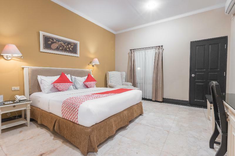 534 Sriwijaya Hotel Джакарта Экстерьер фото