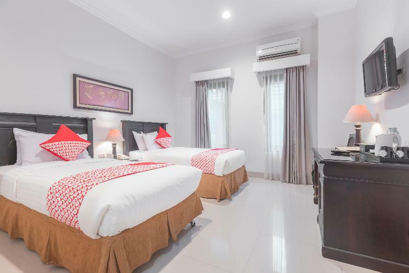 534 Sriwijaya Hotel Джакарта Экстерьер фото
