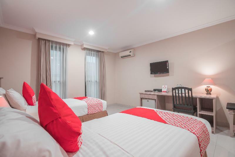 534 Sriwijaya Hotel Джакарта Экстерьер фото